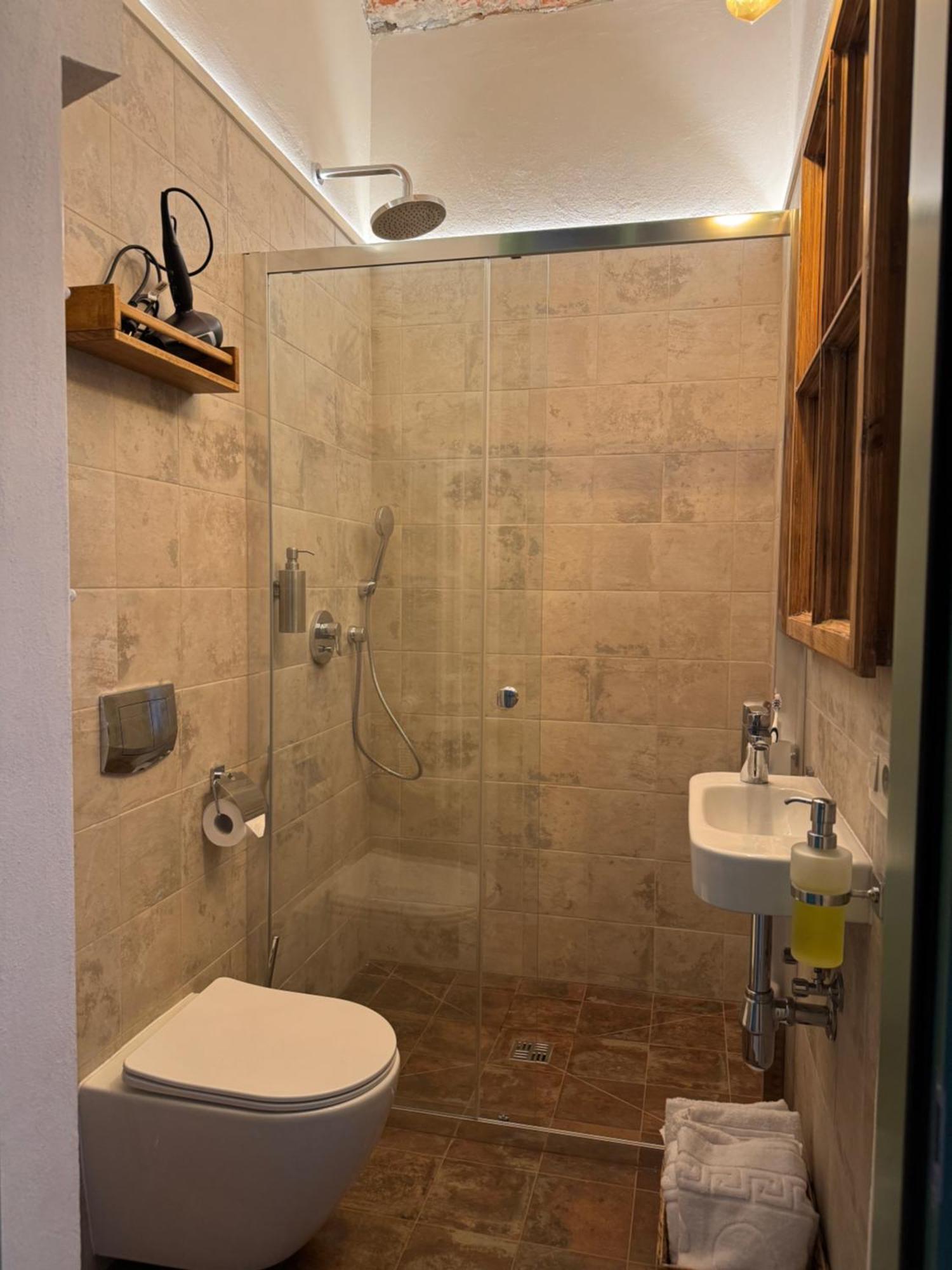 Elite Apart Near Svoboda Avenue Lviv Exterior foto