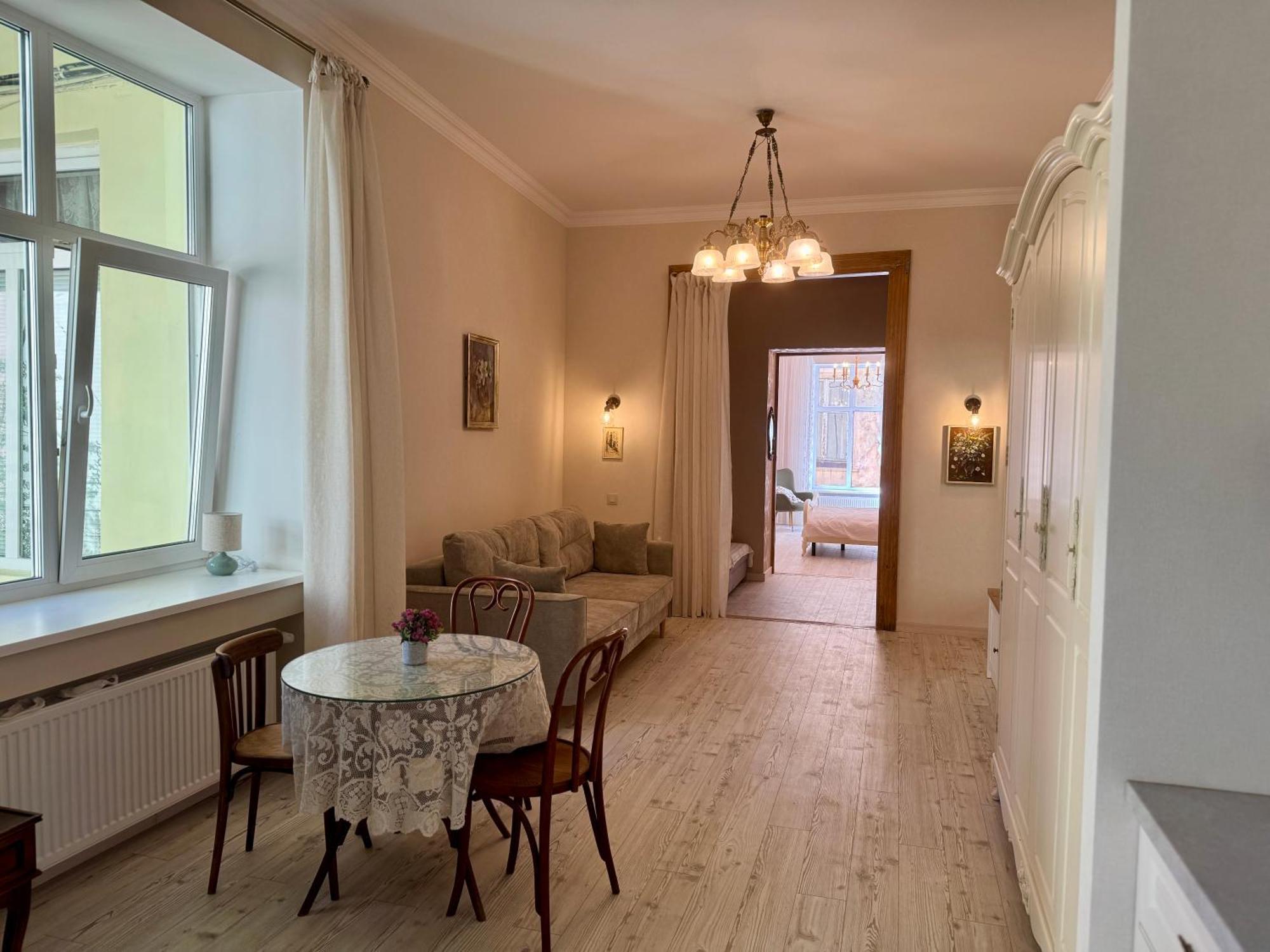 Elite Apart Near Svoboda Avenue Lviv Exterior foto